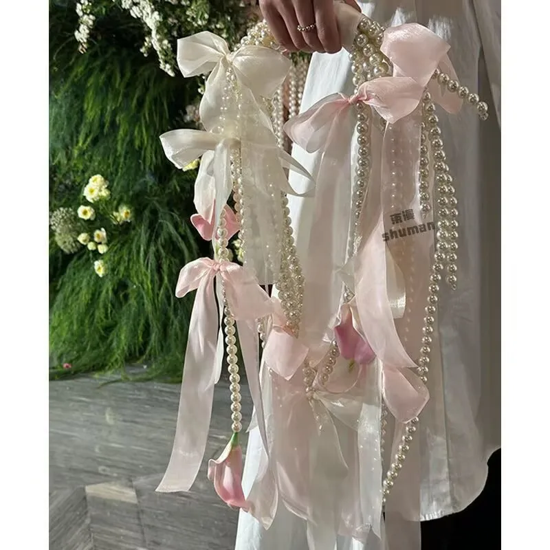 Niche high-end pearl bouquet holding bride marriage registration certificate photo props simulation ins portable flower