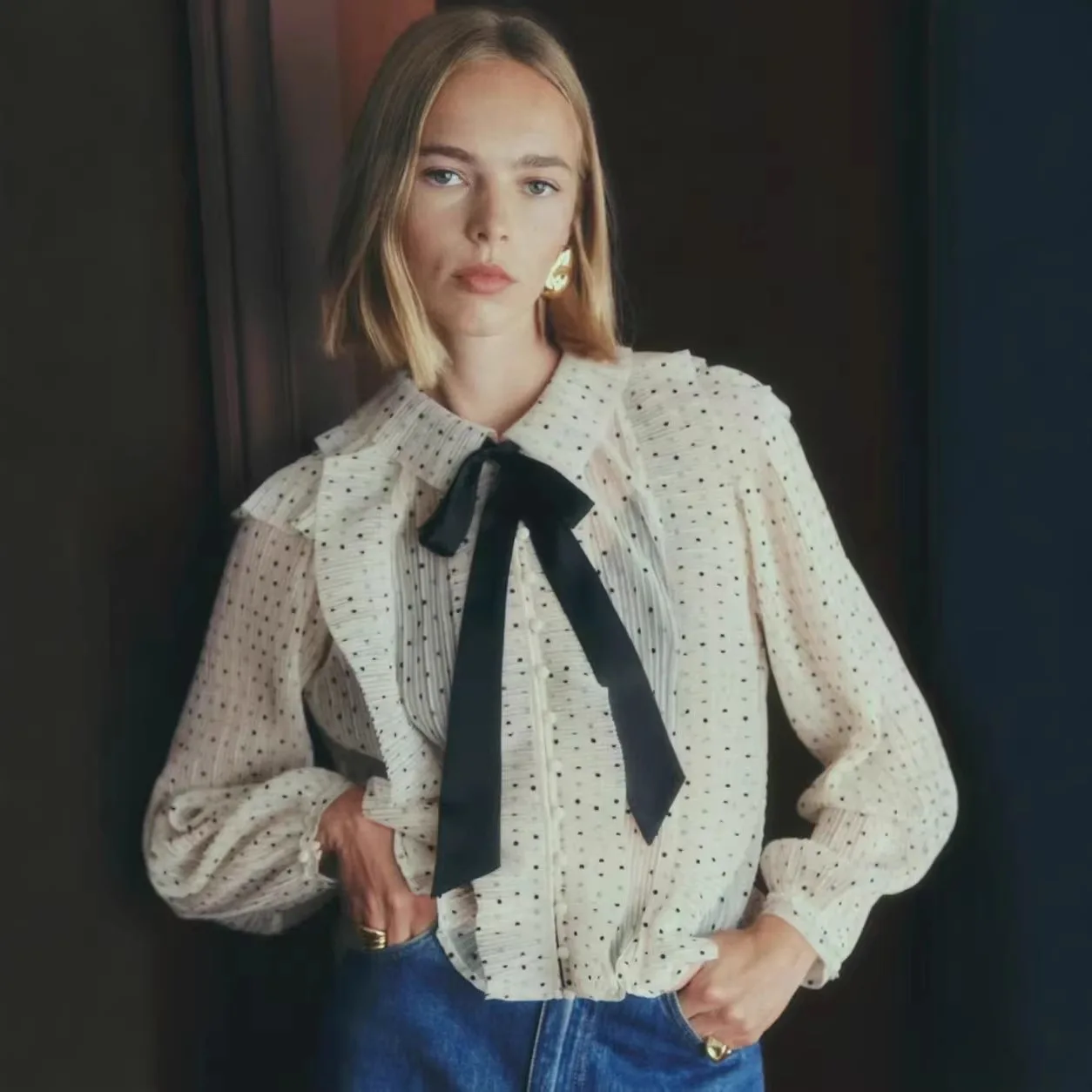 

Sweet Sle Long Sve Polka Dot Print Women's irt Stand Collar Bubble Sve Faionable Early Autumn Top South Oil