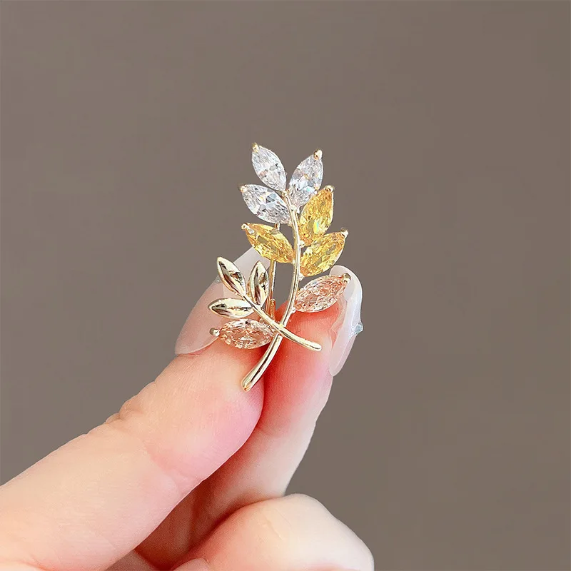 

2PC Leaf Rice Flower Brooch High-end Women's Design Pin Collar Pin Delicate Suit Brooch Anti-light Buckle Accessories