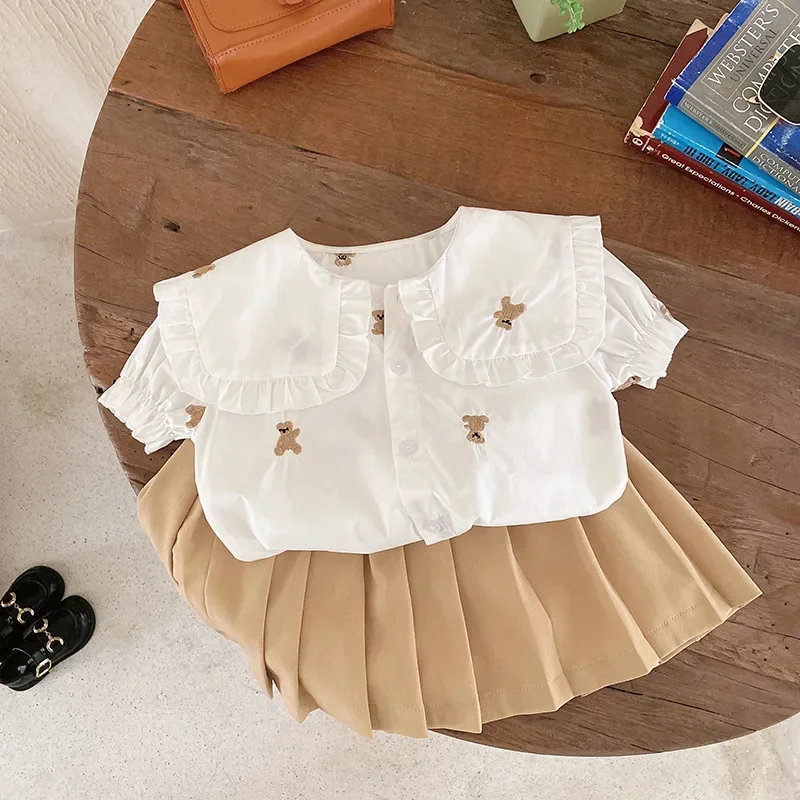 Summer Boys and Girls Clothes White Short Sleeved Teddy Bear Shirt + Shorts 2-piece Set Fashionable Simple Children\'s Clothing