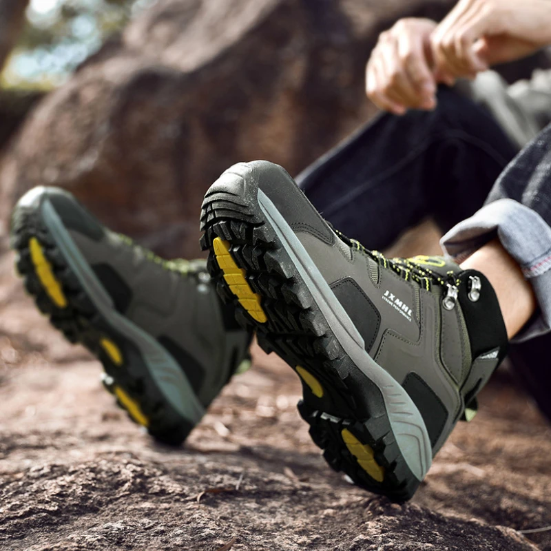 Zapatos de senderismo a la moda para hombre, botas antideslizantes de alta calidad para exteriores, zapatillas deportivas Retro para senderismo, botines de desierto de fuerza especial