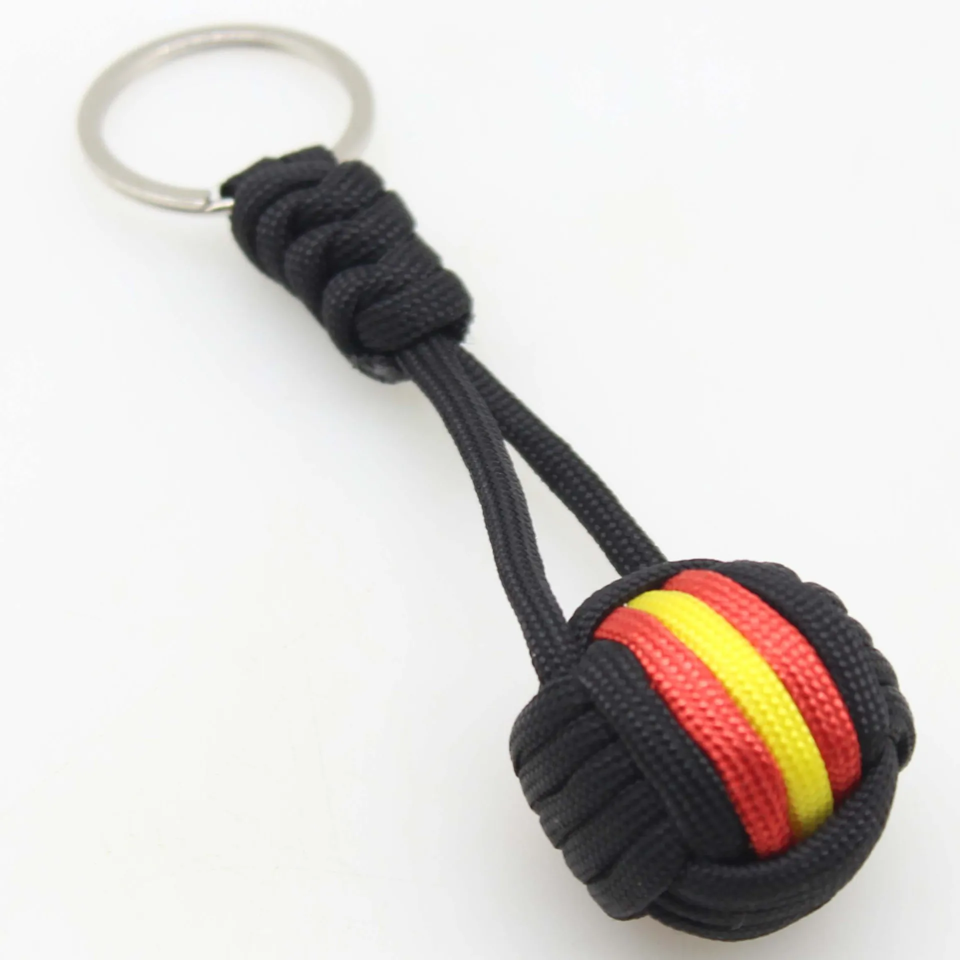 New Parachute Woven Rope Ball Keychain Outdoors Survival Camping Protection Accessories Keyring Men Women General Jewelry Gifts