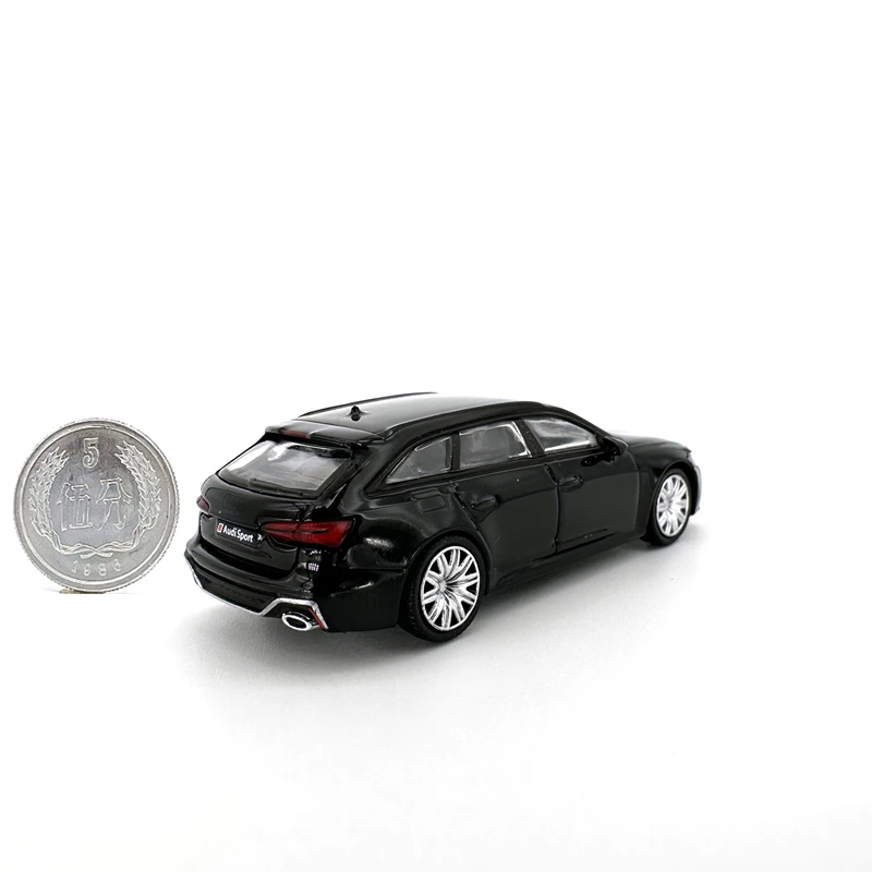 

MC 1/87 Сувенирная пластиковая литая под давлением модель автомобиля RS6