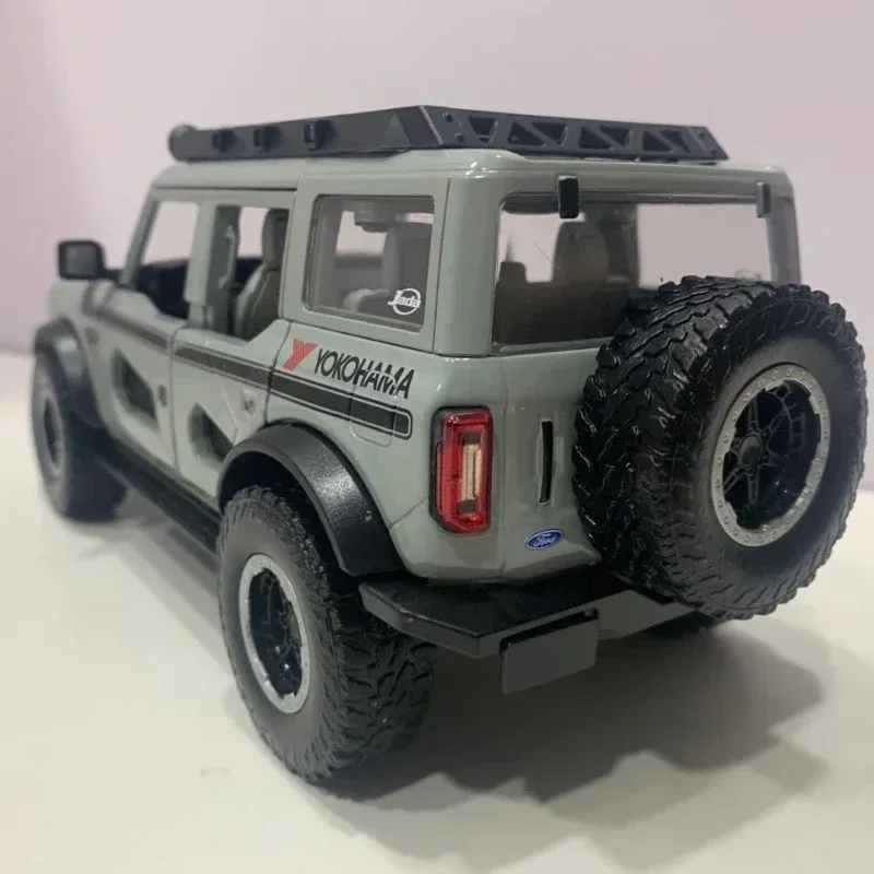 Jada1:24 2021 Ford BRONCO SUV Simulation Diecast Car Metal Alloy Model Off-road Car Toys For Children Gift Collection