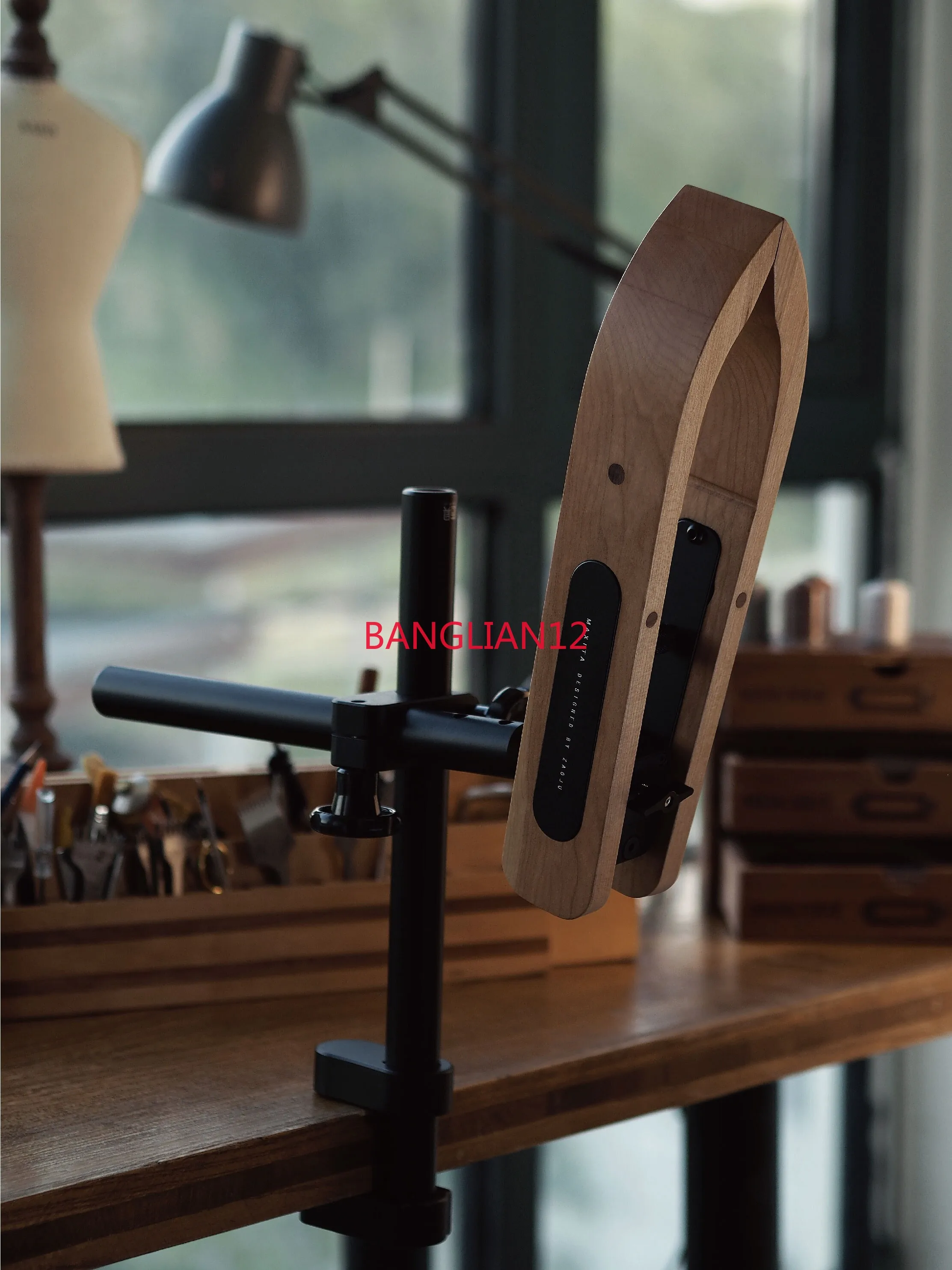 Handmade leather goods, hand-sewn wooden clips, DIY tool sewing fixed universal angle adjustment