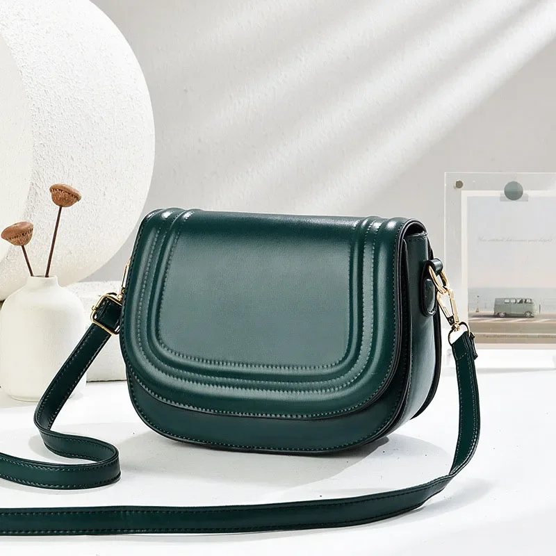 Fashionable Women's Shoulder Bags Pure Color Trendy Crossbody Bag Simple Casual Design Bag Small Square Bags for Autumn Bolsos