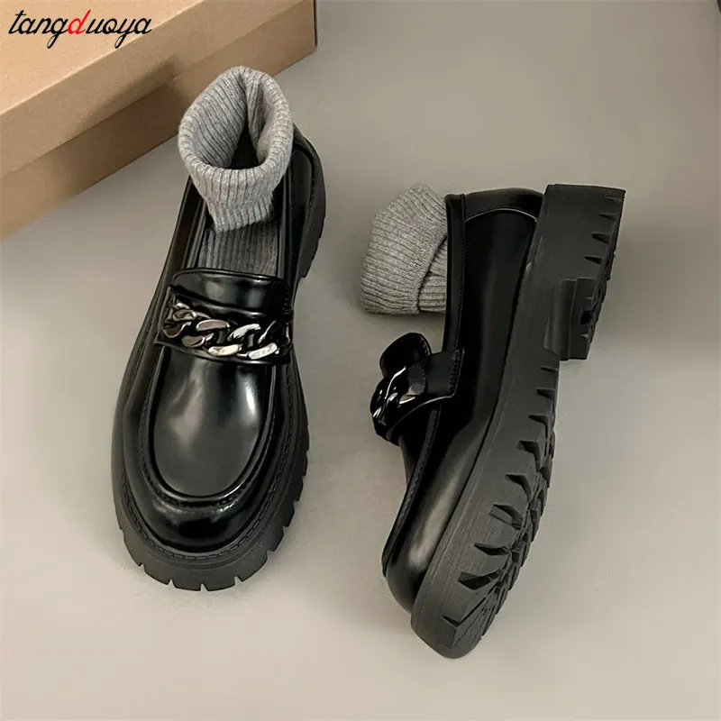 Chunky Heel Platform Metal Chain loafers Women Pumps Black round toe small leather shoes Female Casual Retro JK Uniform shoes