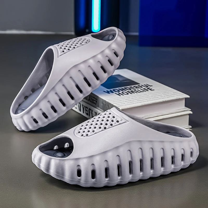 

Summer Women Slippers Men Sandals Casual Beach Shoes Soft Bottom Slides Thick Platform EVA Anti-Slip Home Slippers2026