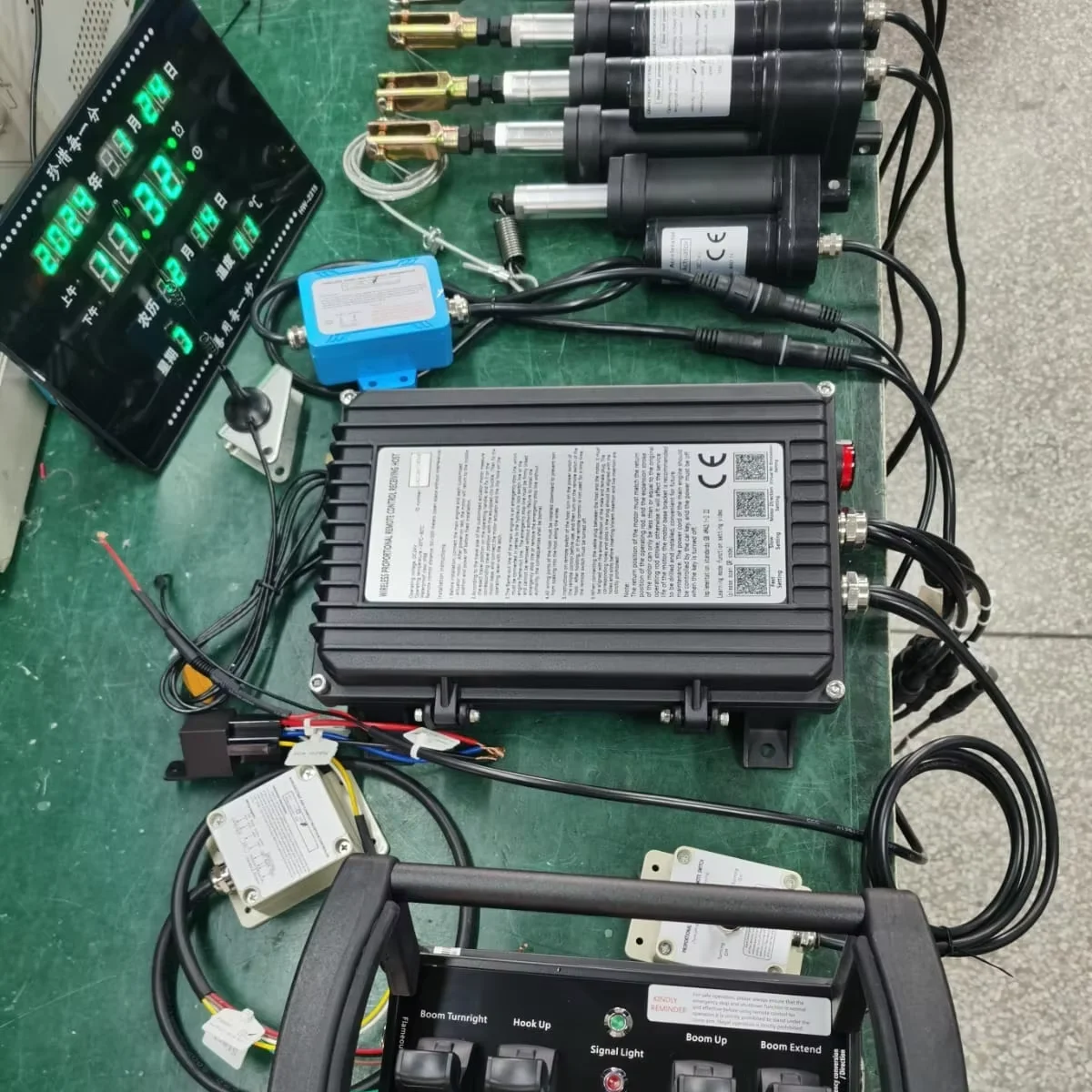 

Factory Direct Sales Crane Wireless Proportional Remote Control