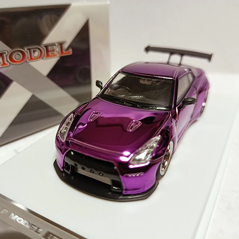 LMLF 1:64 Scale Diecast Alloy Nissan GT-R R35 Pandem Electroplating Toys Cars Model Classics Adult Gifts Souvenir Static Display