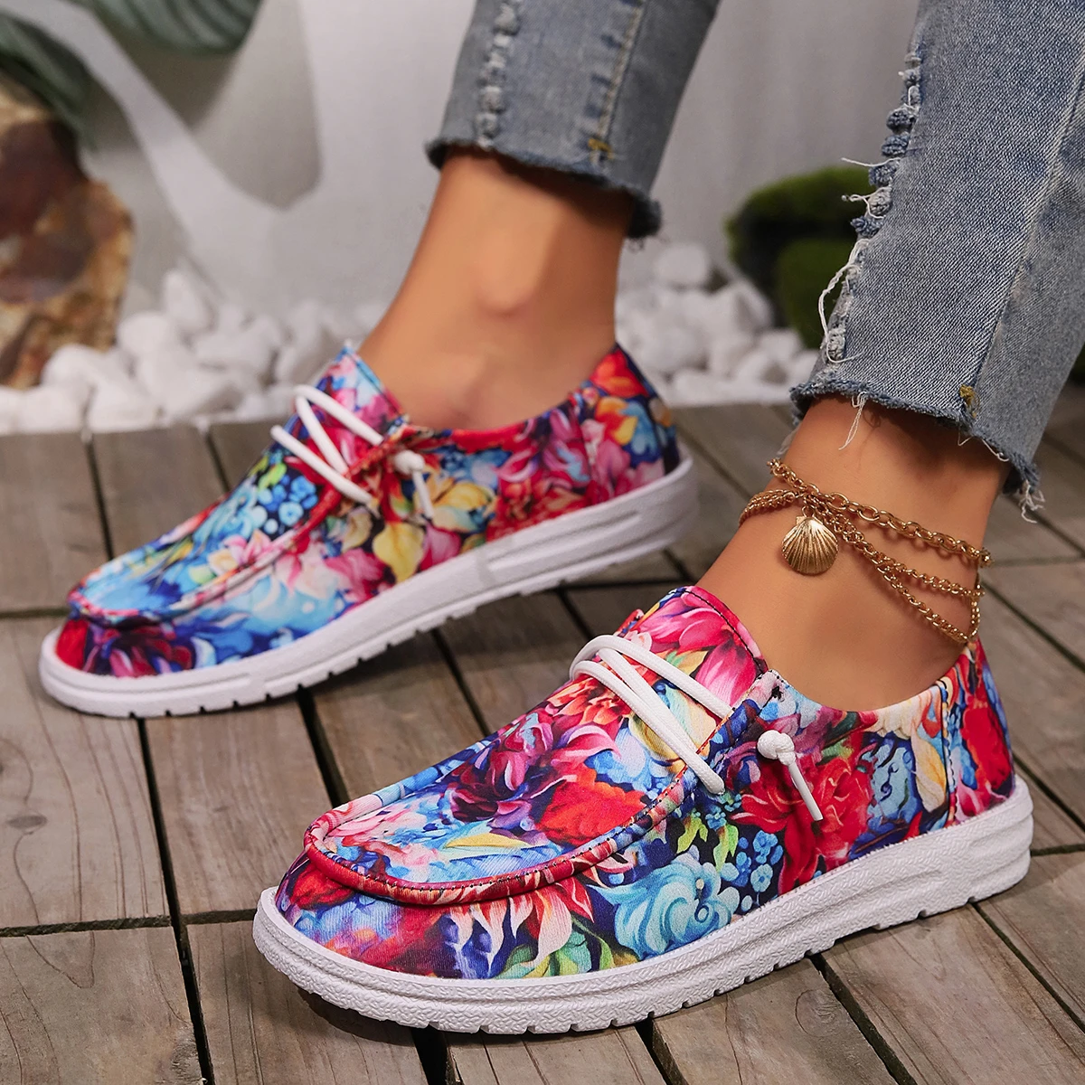 European and American style flowers before lacing low help foreign trade large size fashion sports women's casual single shoes