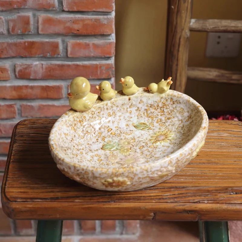 

Vintage Duck Mother Babies Ceramic Tray Oval Cream Yellow Colors With Sunflowers Decor For Home Garden Keys Storage Plate Holder