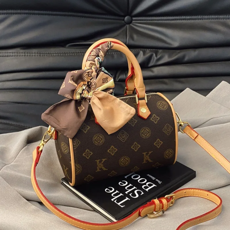 New high-end color printed Boston pillow light luxury fashion versatile messenger handbag
