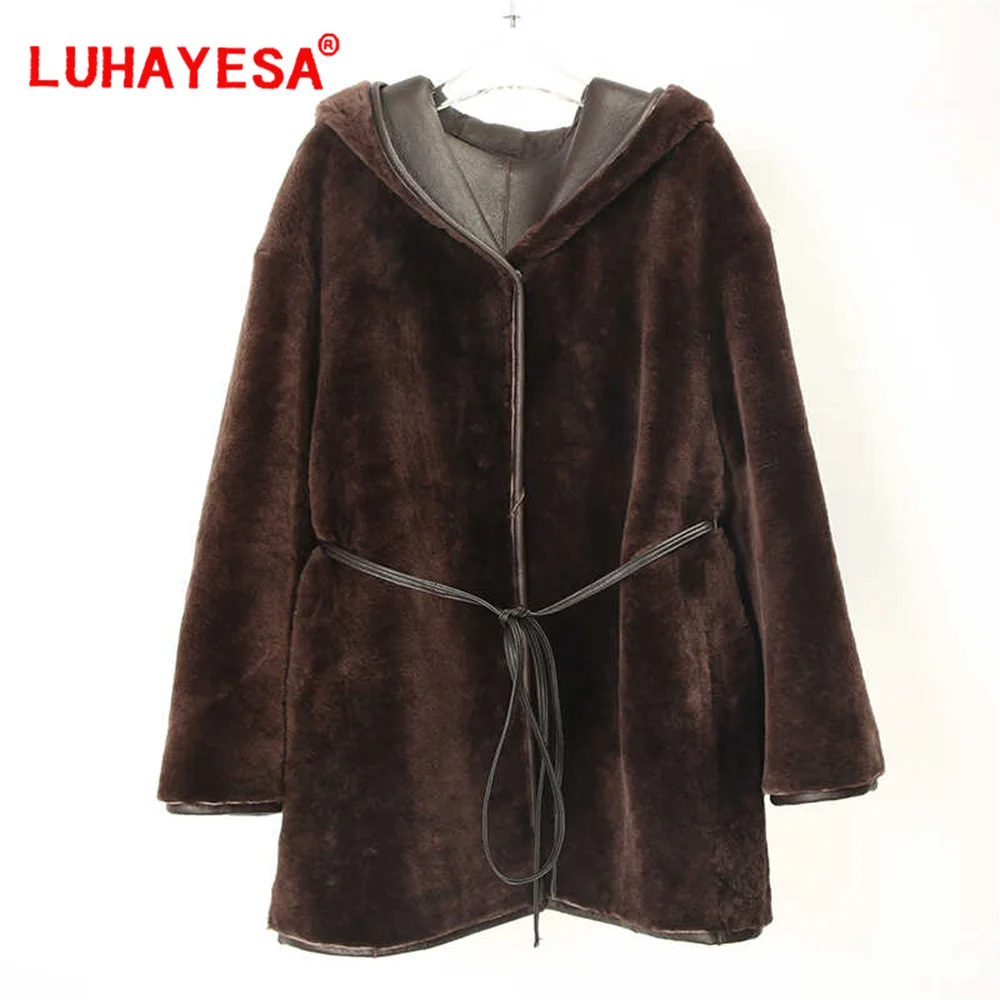 2024 Soft Sheepskin Shearling Fur Coat Women Winter Medium Long Hooded Real Fur Jacket