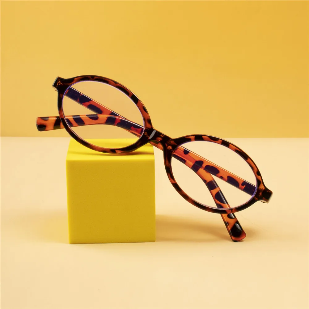 Gafas de lectura ovaladas pequeñas a la moda para hombres y mujeres, gafas ultraligeras de visión de lejos, prescripciones de presbicia de moda Unisex