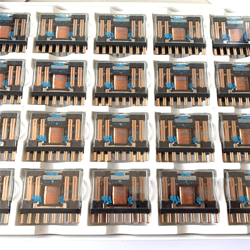 Relè importato NC4D-DC12V AW8241 prodotto originale