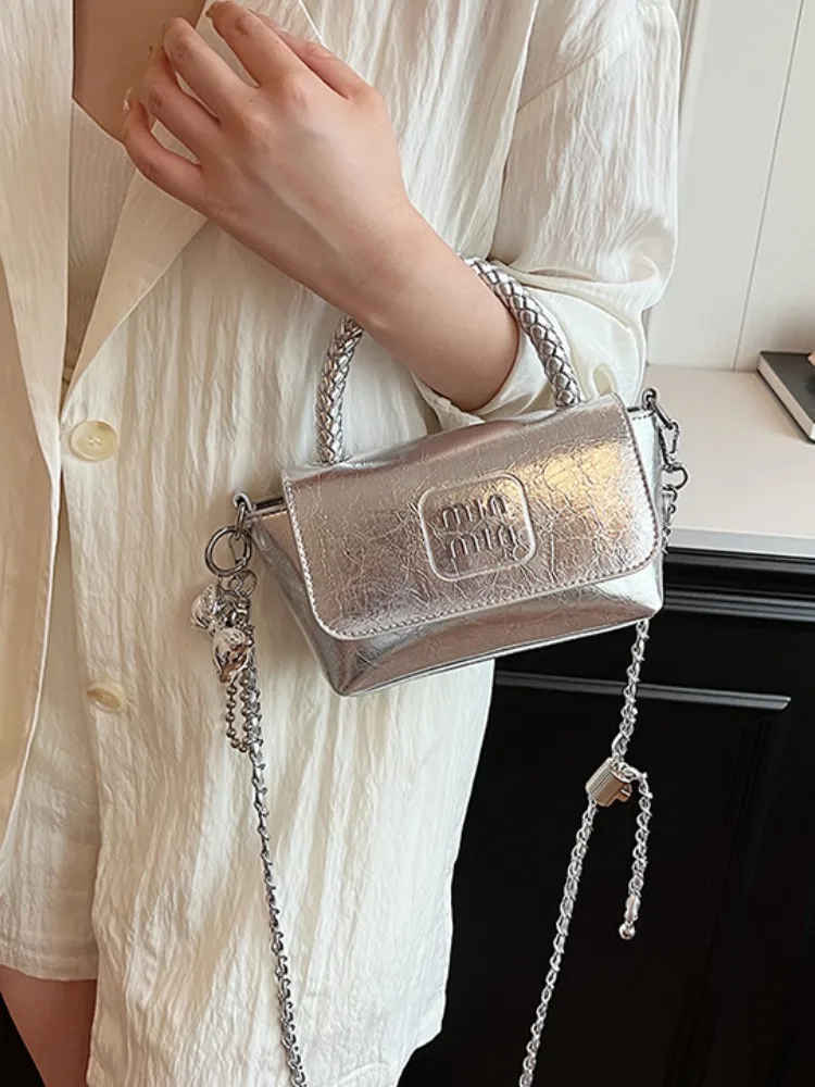 

High-quality luxury designer messenger small bag women's 2025 new high-end texture exquisite chain portable small square bag