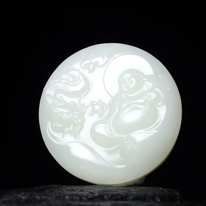 

Natural Hetian Women White Laughing Jade Pendant Buddha Brings Blessings