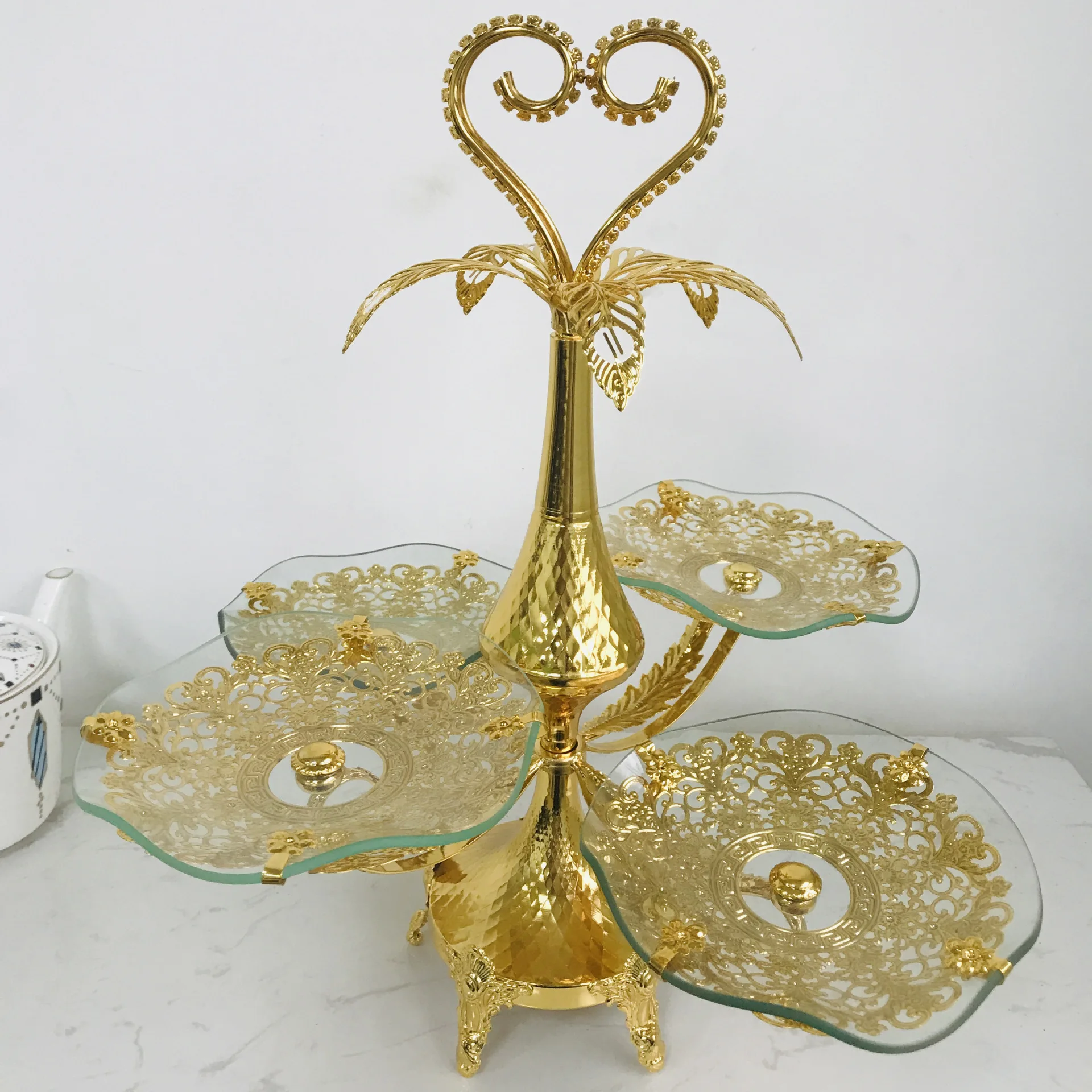 

Wholesale of Creative Home Furnishings Directly Supplied by Manufacturers, Wave Gold Three Plate and Four Plate Craft Fruit Plat