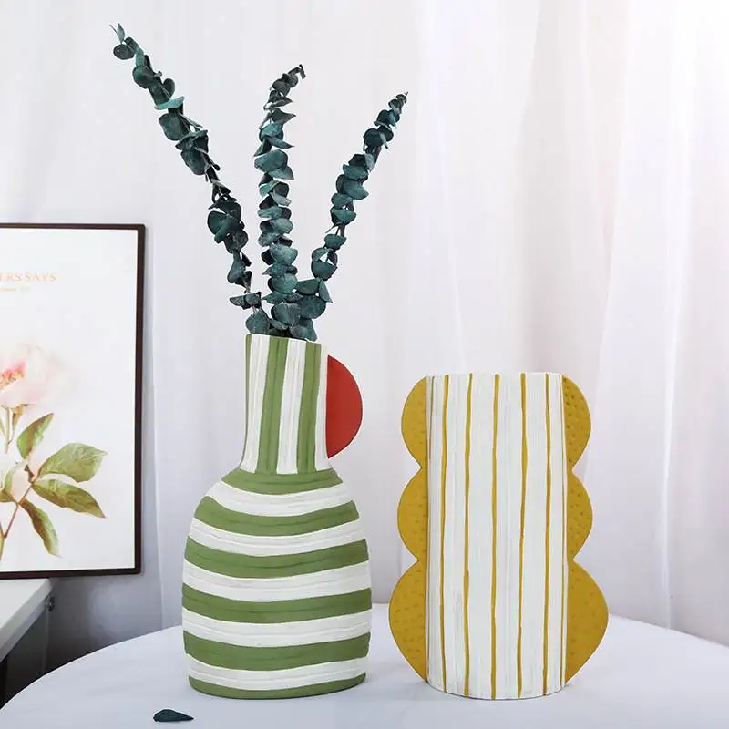vase-a-fleurs-en-ceramique-de-style-nordique-moderne-decoration-d'interieur-decoration-douce-sens-artistique-style-minimaliste-design-creatif-pour-le-salon