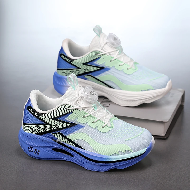 

A pair of children's sports shoes with anti-slip and wear-resistant soles, and a rotating buckle design for a casual styleMC-522