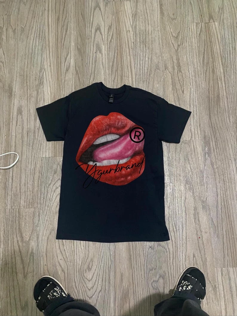Lip Graphic T-shirt Oversized Unisex Streetwear Trendy Cotton Fashion Street Casual Classic Loose hot product Comfortable soft