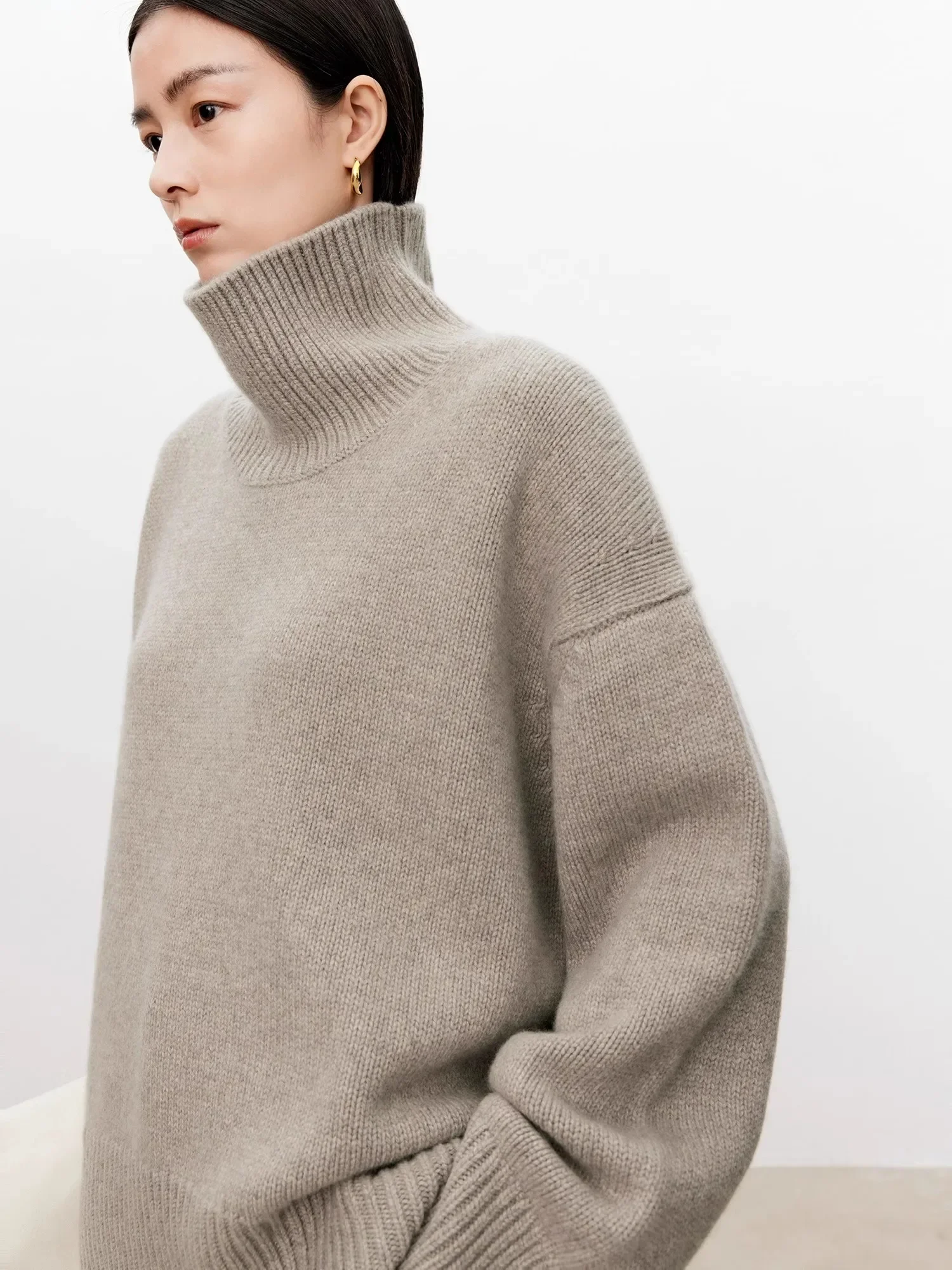 Thickened Turtleneck 100% Pure Cashmere Sweater Women Loose Lazy Knit Silhouette Knitted Pullover Wool Sweater 2024 Winter