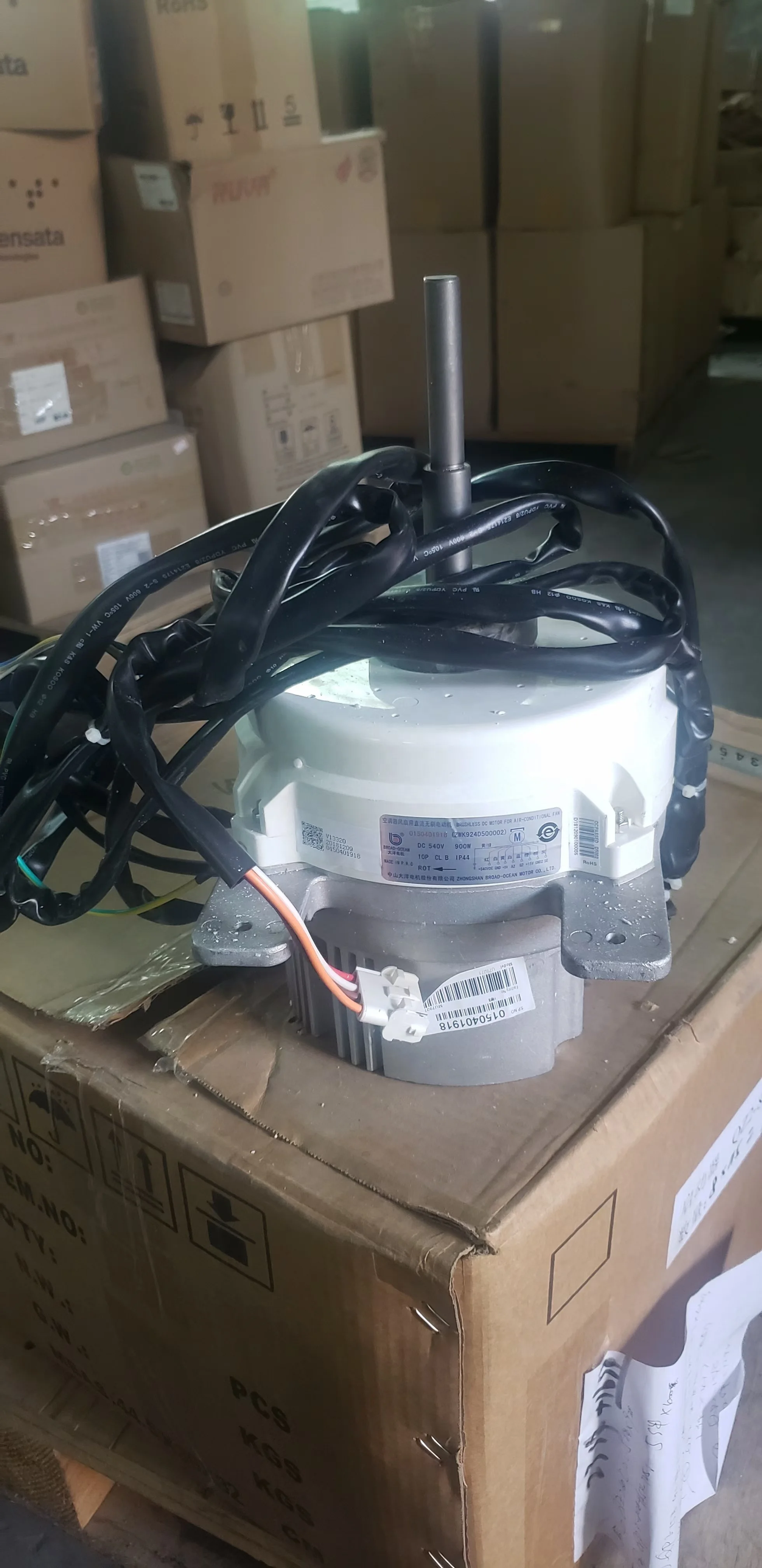 Brand new suitable for Haier central air conditioning motor 0150401918 DC 540V 900W 10P V13320 ZWK924D500002 DC brushless motor