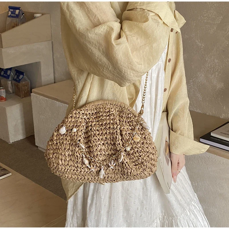 Metallkettenriemen Stroh Gewebte Umhängetasche, Muschel-Dekoration Damen Abendtasche Elegante Clutch, Sommer Strand Chic – Detail 11