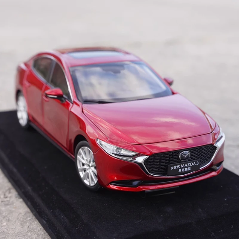 Diecast 1:18 Scale Mazda 3 Axela Red Alloy Collection Model Adult