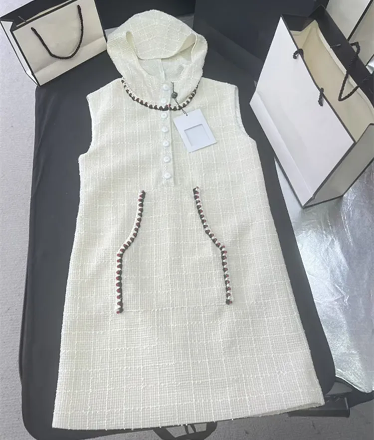 

Customization European women's summer new style 2026 Sleeveless hooded white tweed dress