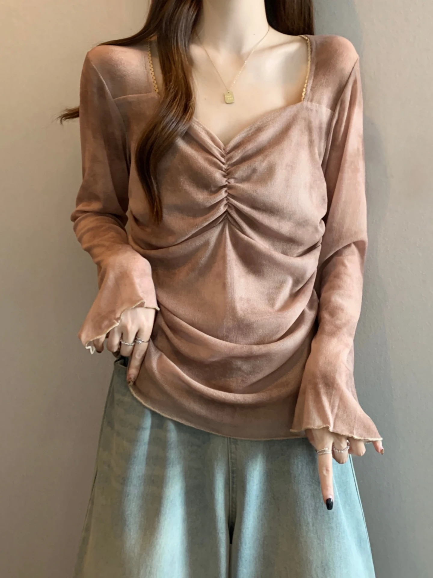 Square Collar Bell Sleeve Long Sleeve T-Shirt Women's Spring Autumn plus Size Design Sense Pleated Short Top Base Layer Shirt