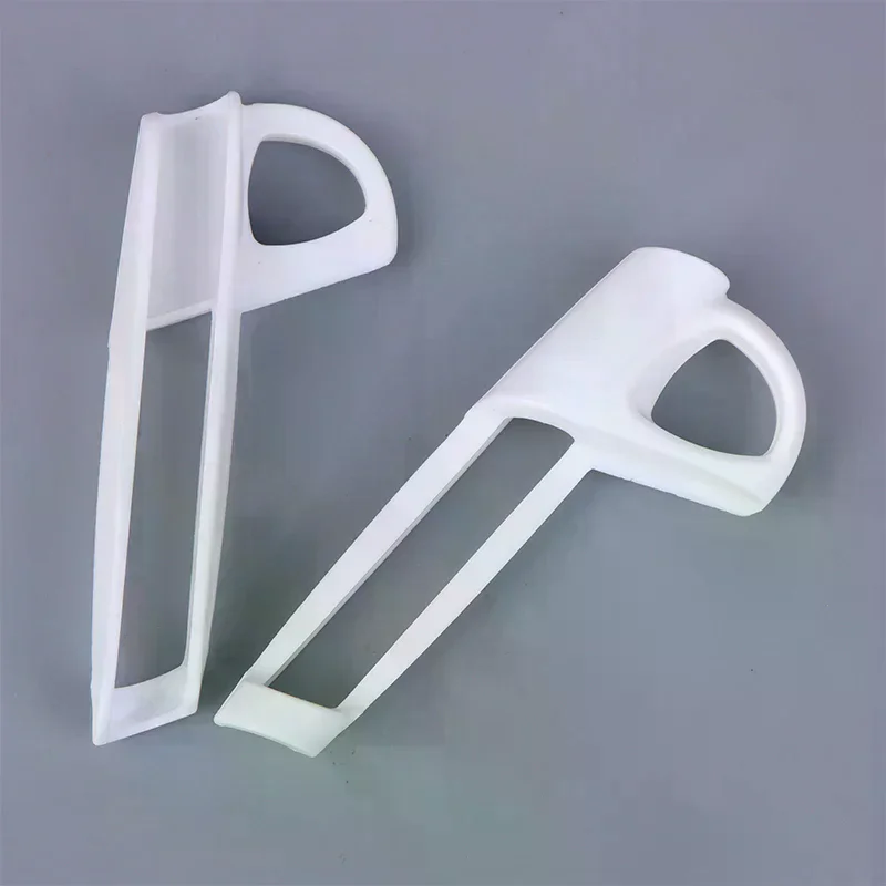 2PCS Growth Chair Seat Belt Hook Fixture Matching Stoke Dining Safety Buckle Infant And Child Eating Accessories
