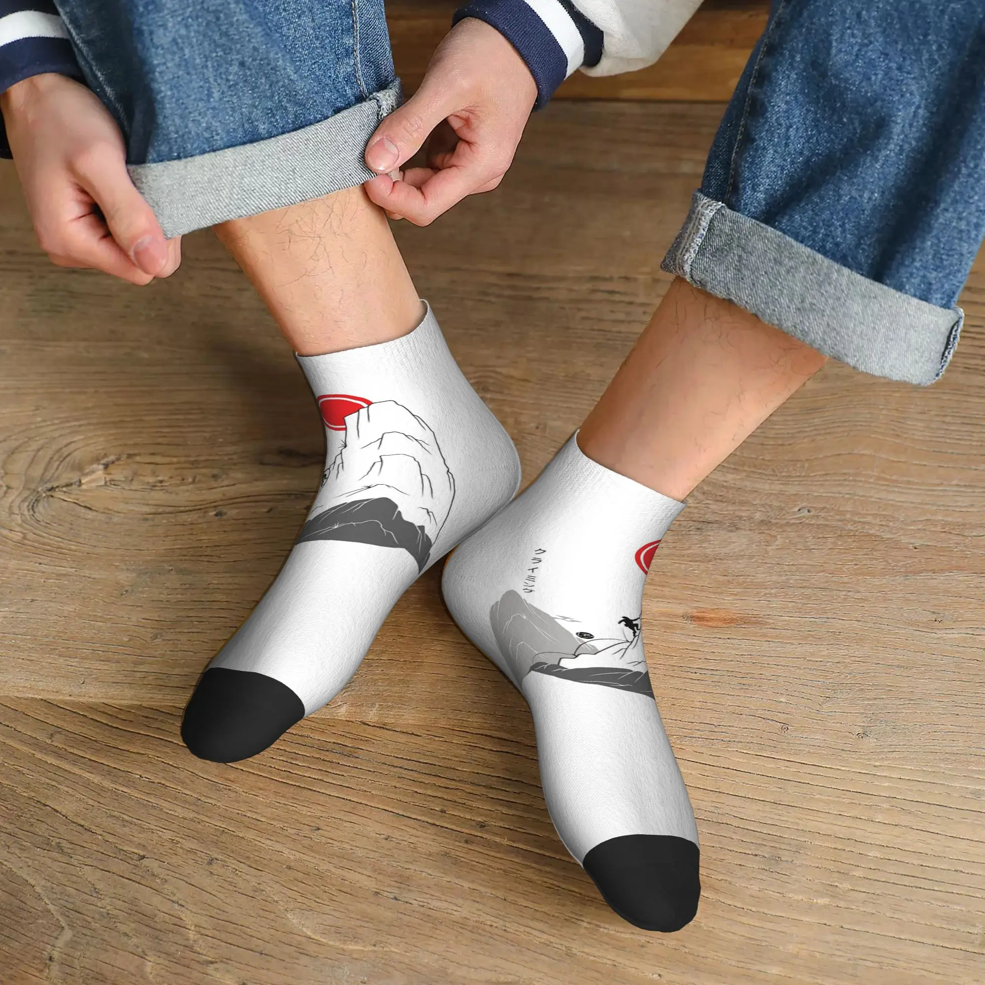 

Всесезонные скалолазание на солнце - японские художественные носки Harajuku Sport Middle Tube Socks Мягкие забавные чулки для мужчин и женщин