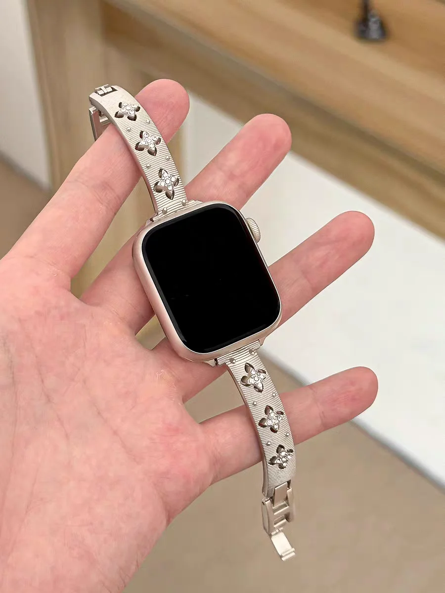 Металлический браслет с четырьмя листьями цветка и бриллиантами для Apple Watch Band SE 10S 42/46 мм Тонкий женский ремешок из цинкового сплава для Iwatch 49 Ultra 9 8 7