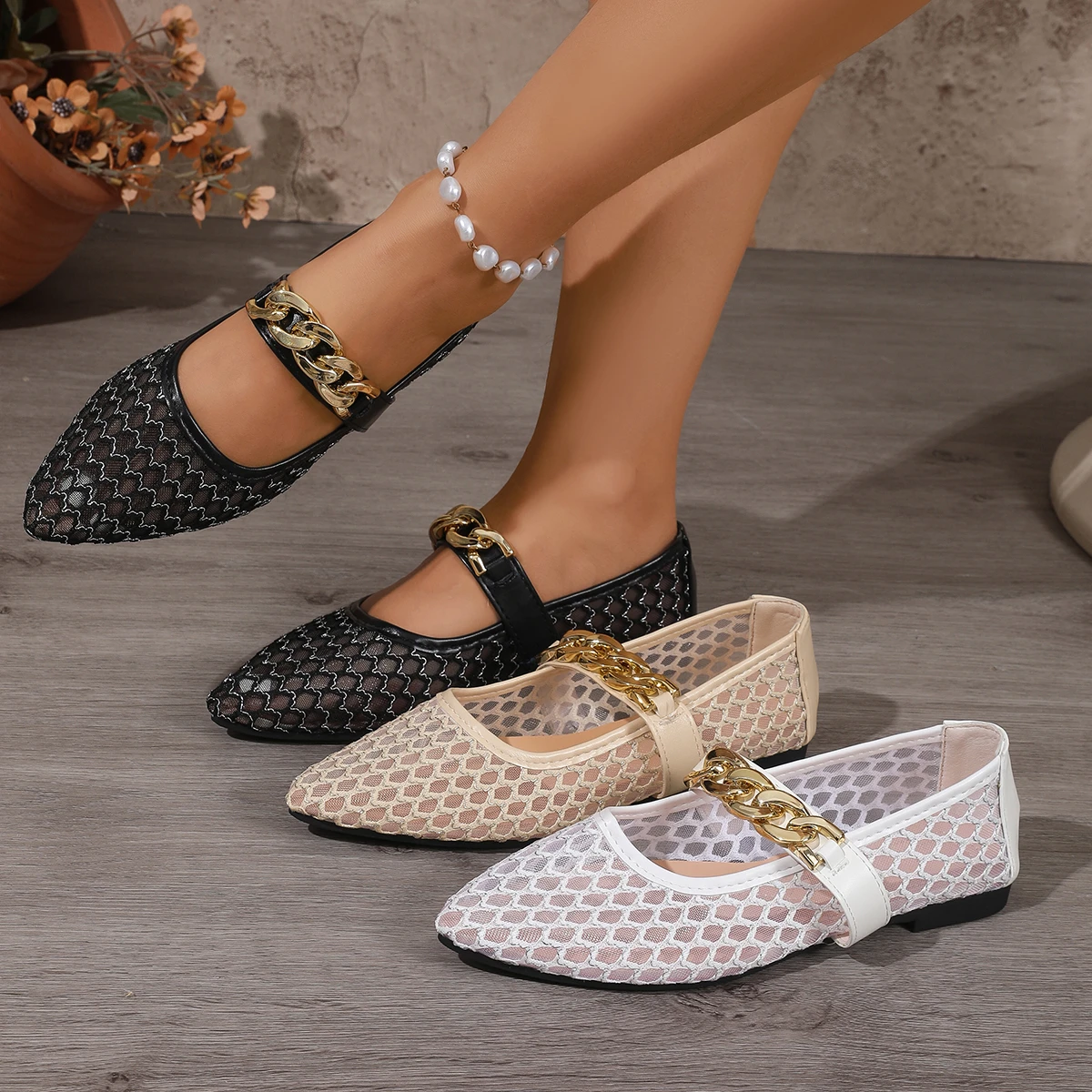 2026 New Hollow-out Mesh Women Flat Ballet Sandals Luxurious Metal Designer Casual Fashion Versatile Breathable Fishnet Sandals