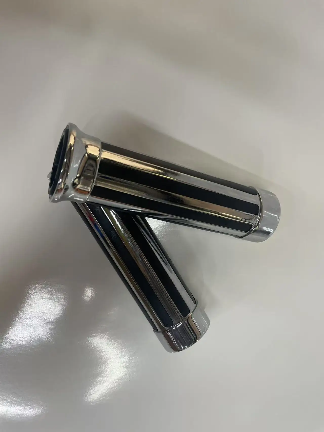 

Motorcycle 1" 25mm Skull Rubber Slip Handlebar Hand Grips For Harley Honda Kawasaki Suzuki Yamaha Bikes Cruiser Chopper Custom