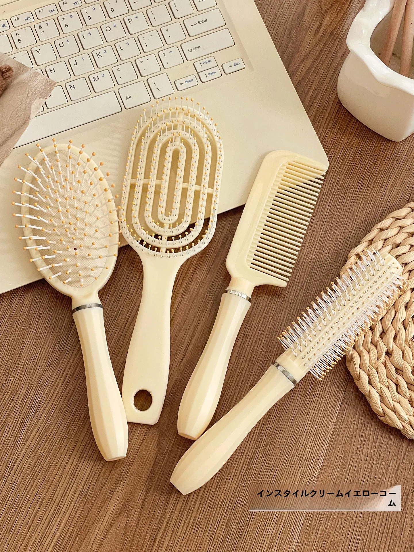 

Women's Home Use Fluffy Hairline Airbag Comb Long Hair Massage Anti-static Cute Design ABS Material Universal Household