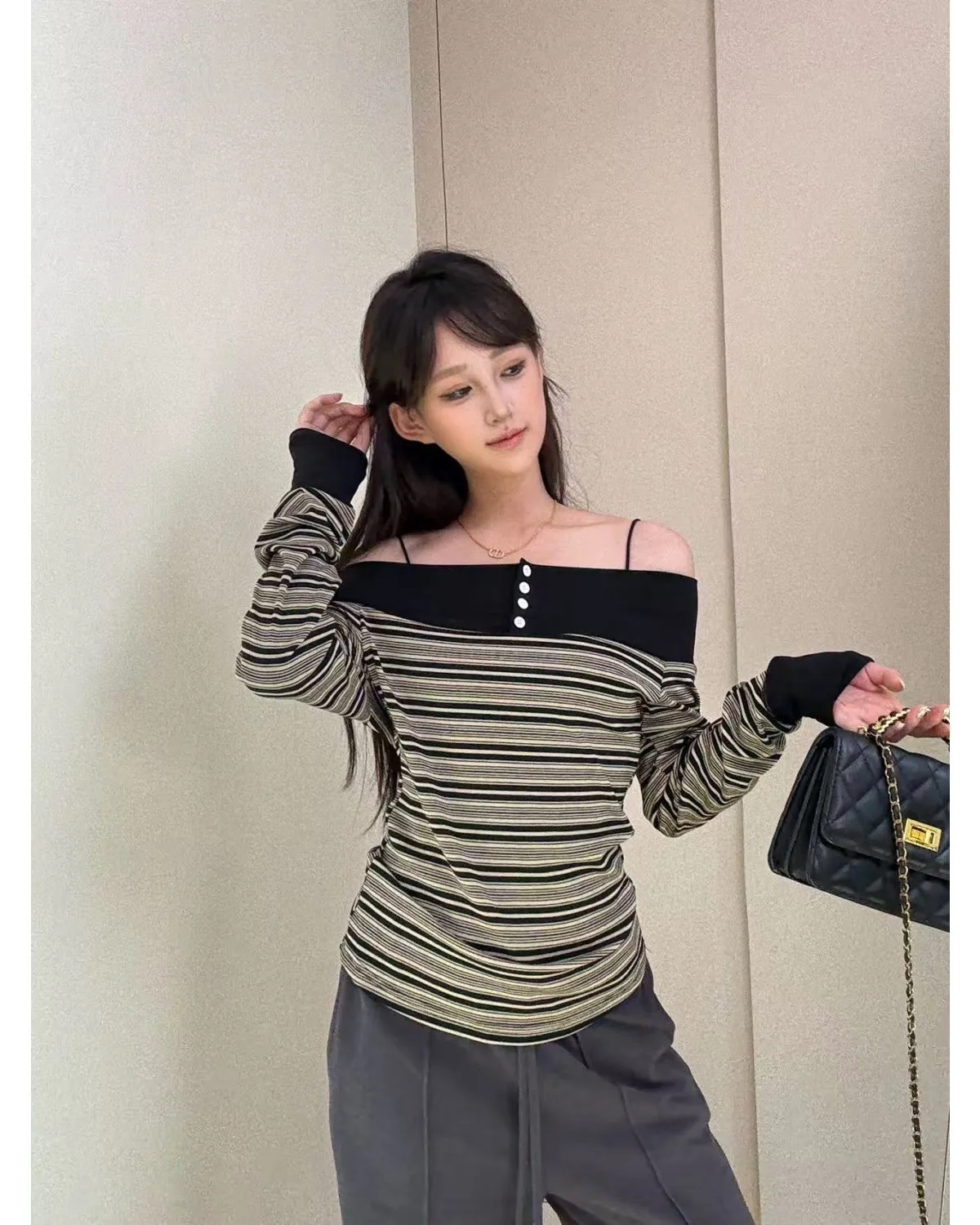 Kimutomo Women Vintage Striped Spliced Knit Off‑the‑Shoulder Top Autumn Chic Design Fitted Long‑Sleeve Ladies Sexy Shirts