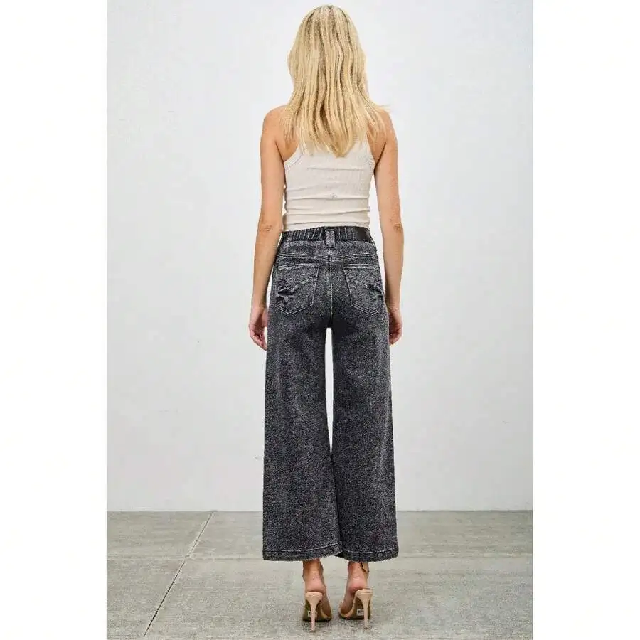 

Wide-Leg High-Waisted Cropped Denim Pants With Distressed Detail