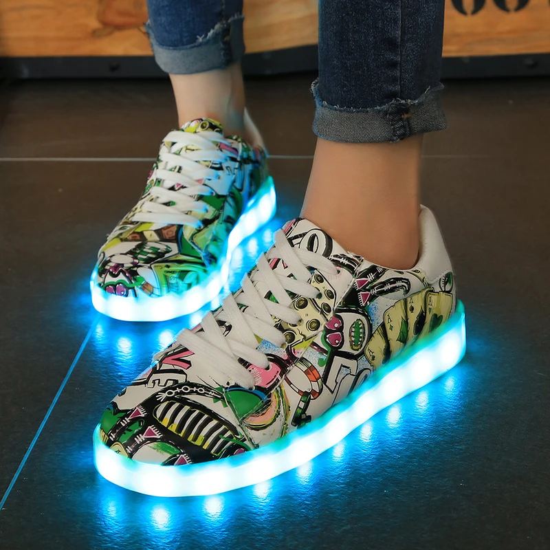 Large Size 35-45 Glowing Sneakers Adult Unisex LED Shoes Luminous Sneakers Girls Breathable Shoes Men and Women Led Casual Shoes