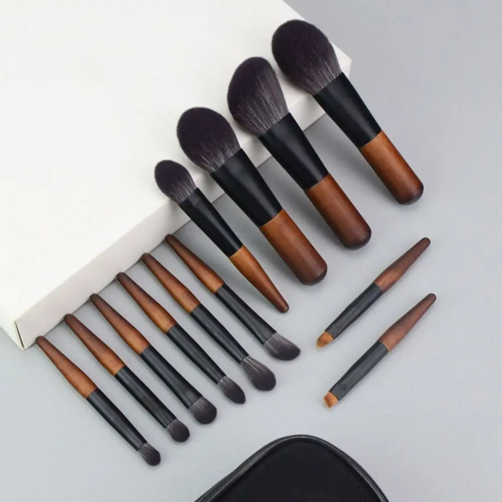 12 ชิ้น Lip liner แปรงแต่งหน้าขนาดเล็กชุดกล่องเก็บ Furry อายแชโดว์ Make Up Kit เครื่องสําอางค์เครื่องมือไม้คอนซีลเลอร์ชุดแปรงผู้หญิง