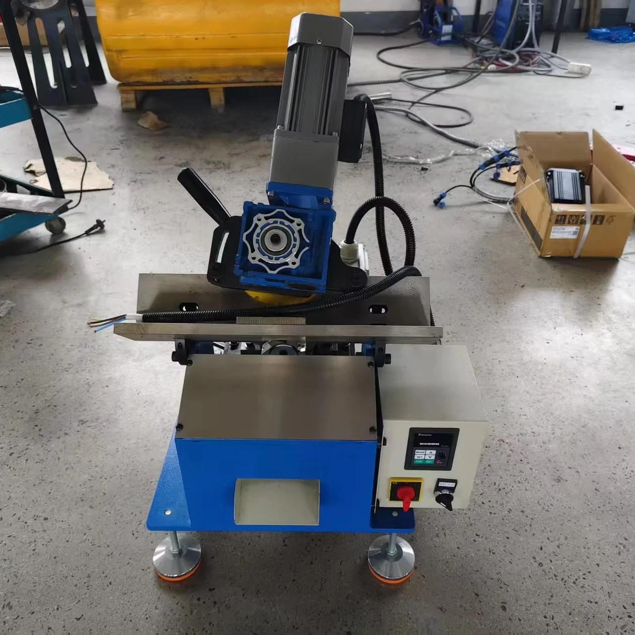 BC-10D Automatic Plate Beveling Machine For Steel Stainless Steel In Construction New Condition Gear Bearing Core Components