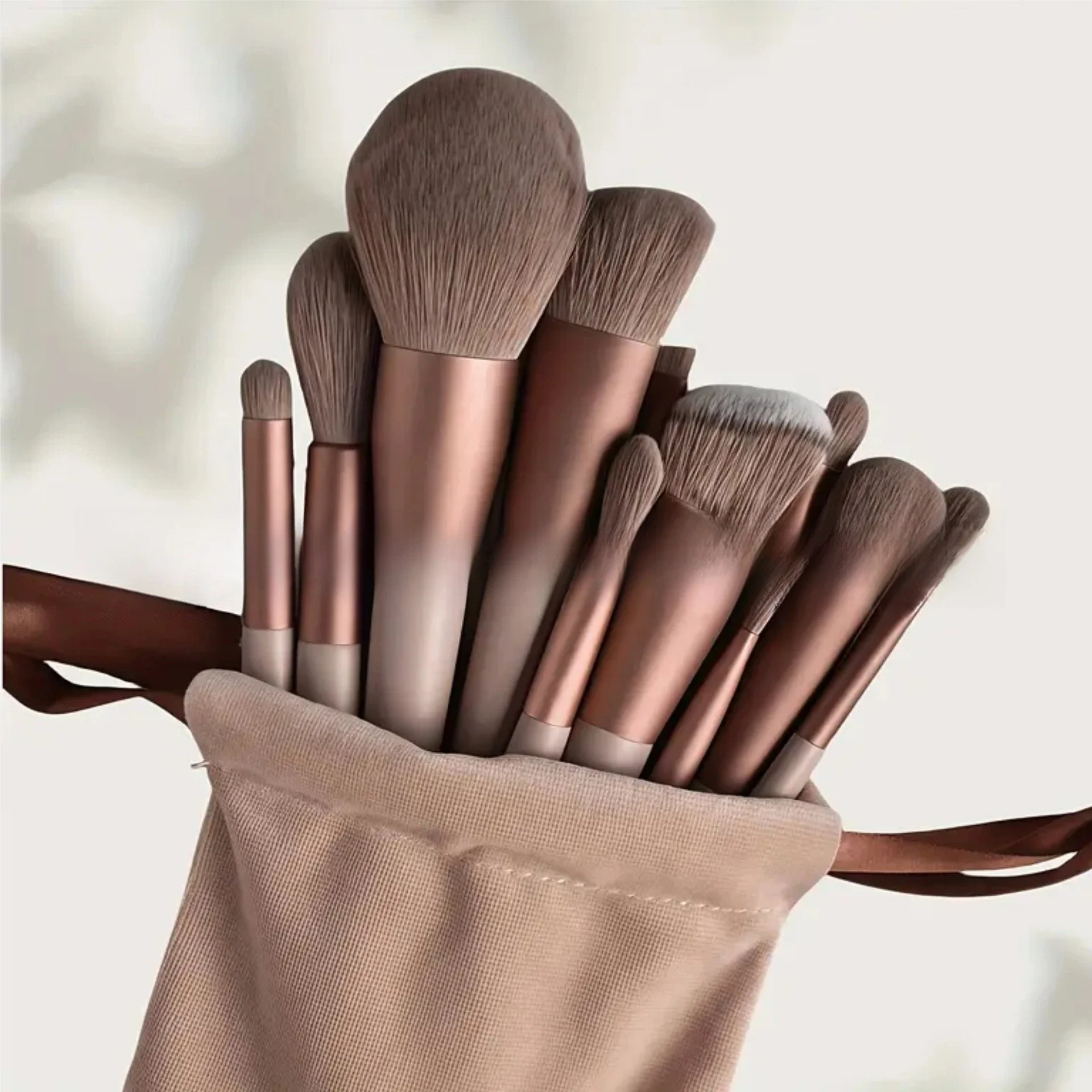 13-piece Four Seasons Green Makeup Brush Set, Portable Soft Hair Blush Brush Eyeshadow Brush Full Set
