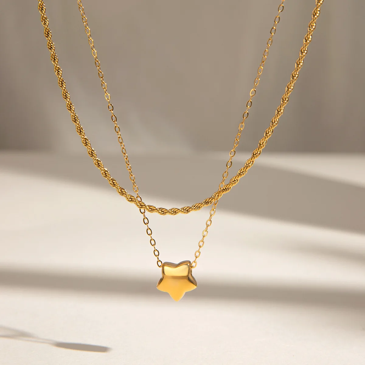 Yori Delicate Star Pendant Necklace Golden Stainless Steel Jewelry 18K PVD Plated Waterproof Valentine's Gift