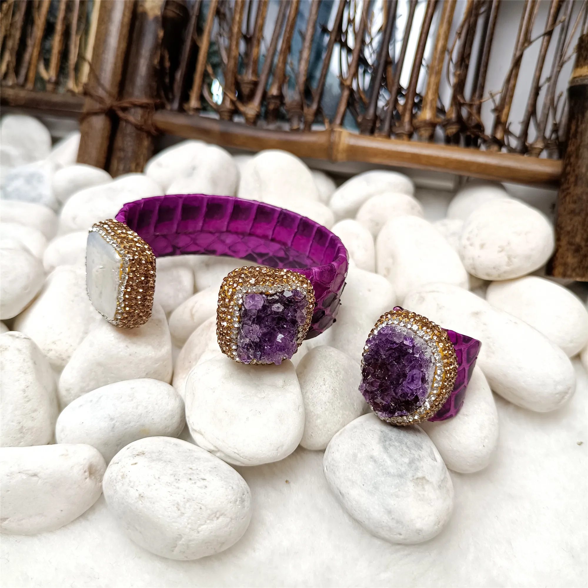 Natural Amethyst Pearl Rhinestone Leather Bracelet Ladies Personality Fashion Elegant Trend Noble Party Dress Accessories