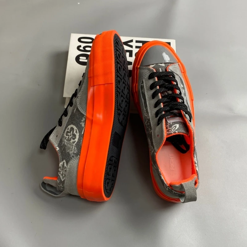 Gray Orange Contrasting Vintage Graffiti Canvas Shoes with Thick Soles, Anti Slip and Niche Design Sense, Board Shoes with Stree