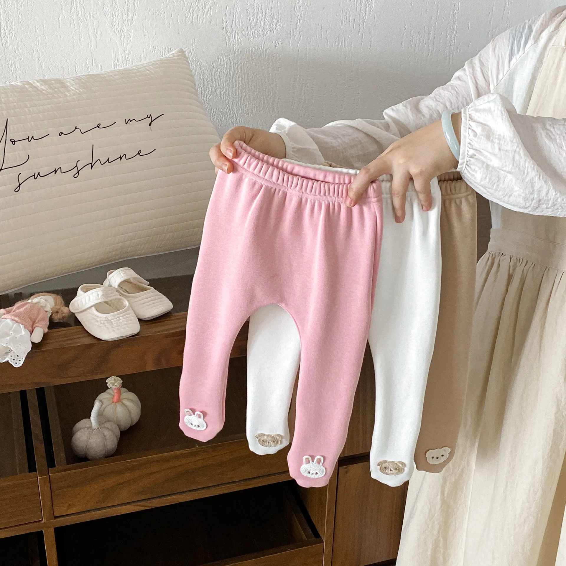 

Ins2025 Autumn and Winter Clothing Baby with Plush Cartoon Bottom Pantyhose, Boys and Girls PP Pantyhose, Thick and Warm