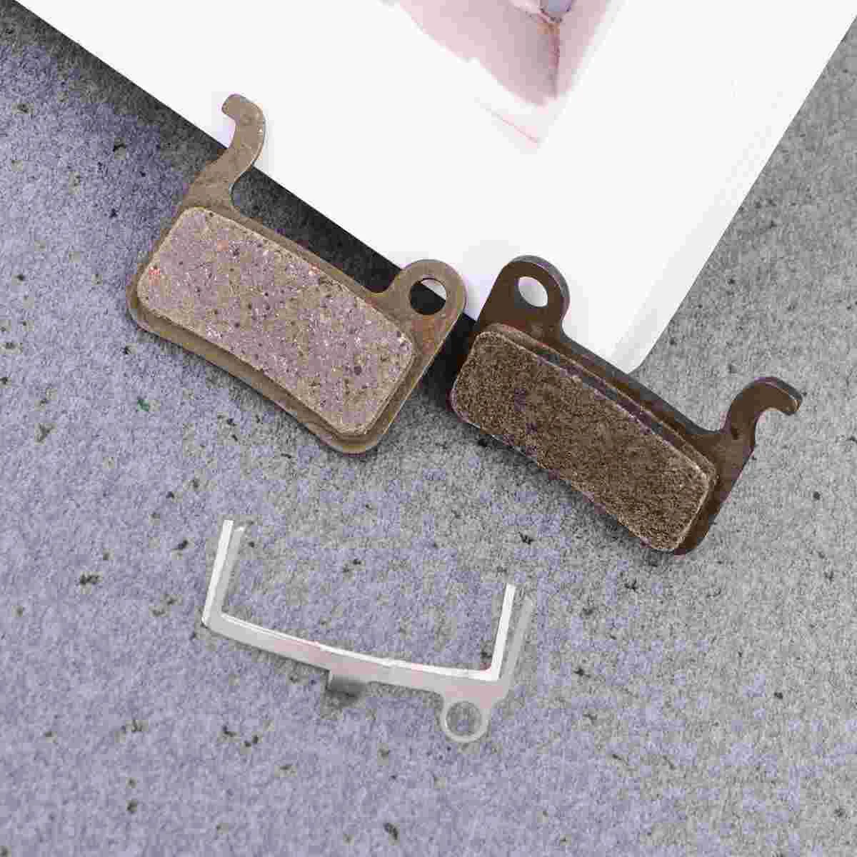 2 Sets Semi-metallic Brake Pads Replacement Metal Brake Pads for brake cushion brake mat brake pad