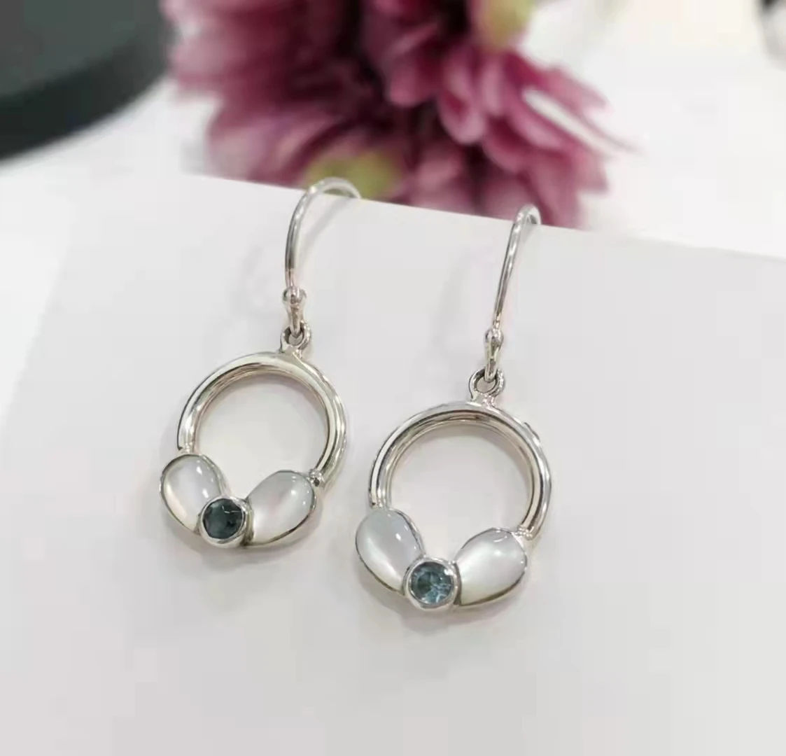 

925 Sterling Silver New European And American Retro Light Luxury Color Crystal Earrings Fashion Charms Personnalisable